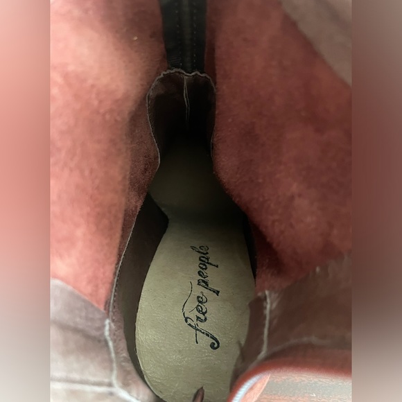 NWOT Free People Brown Suede Willa Ankle Boots - Picture 5 of 5